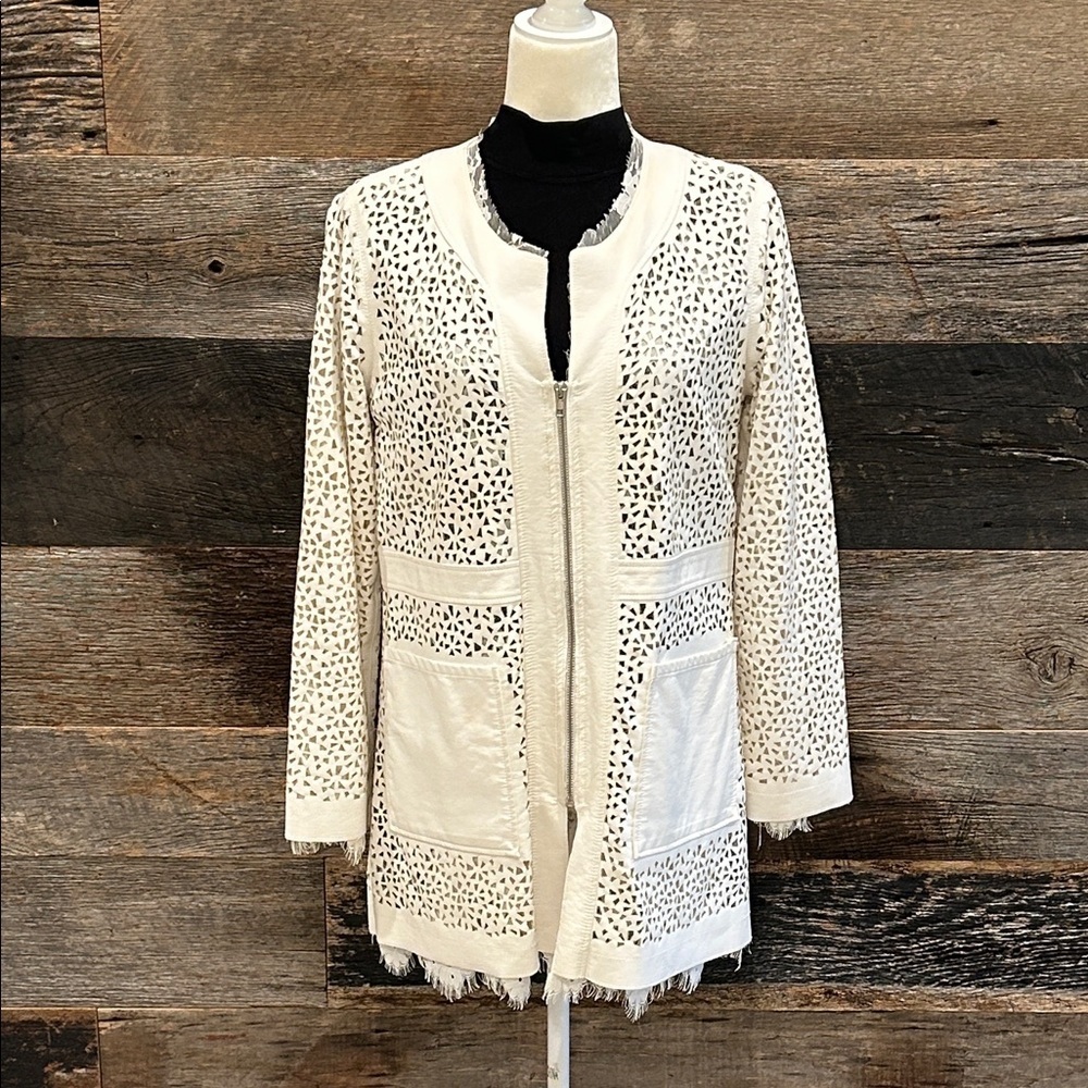 V Christina White Laser-Cut Fringe Trim Jacket. Medium